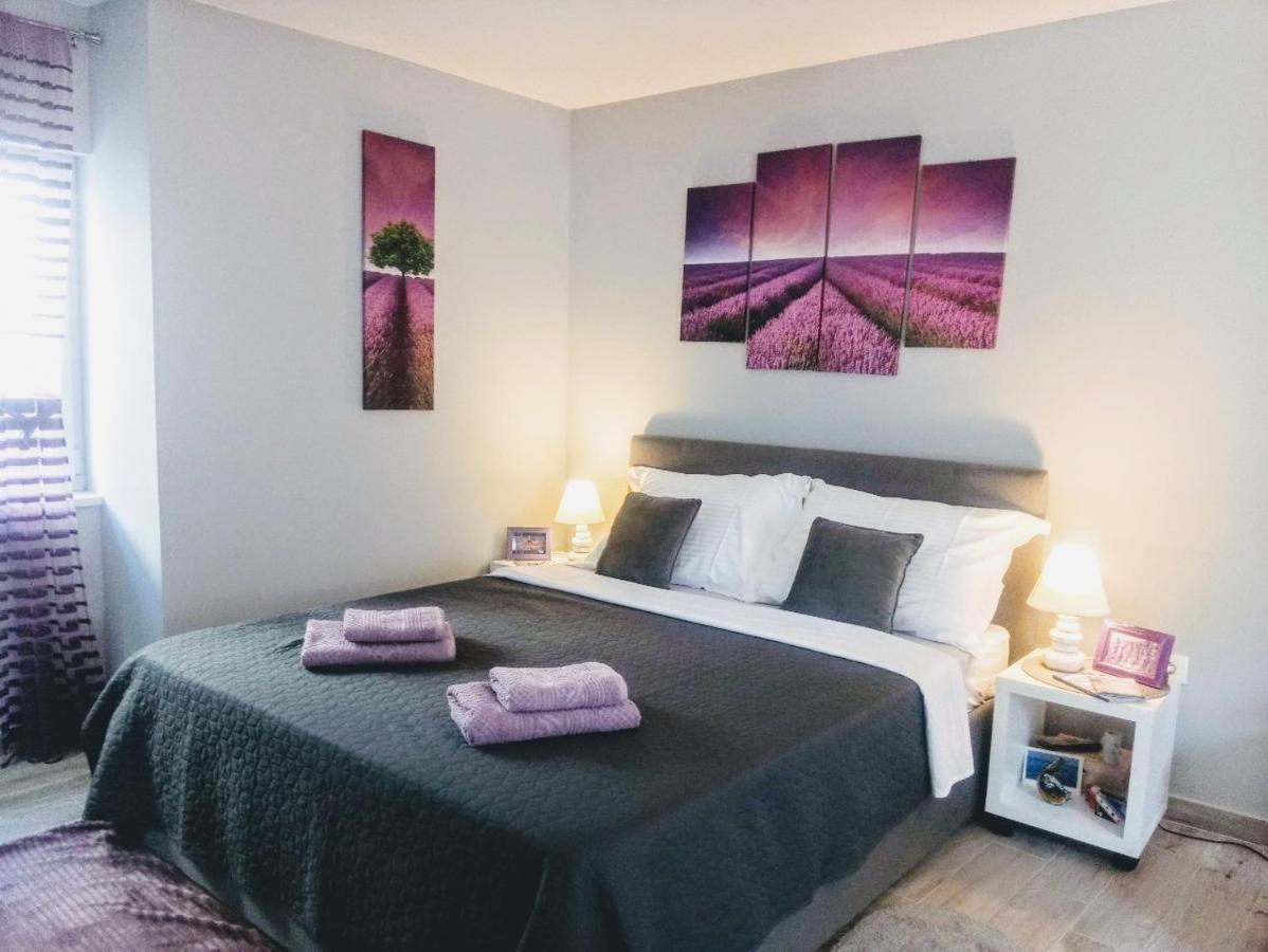 Elly Apartments Split Bagian luar foto