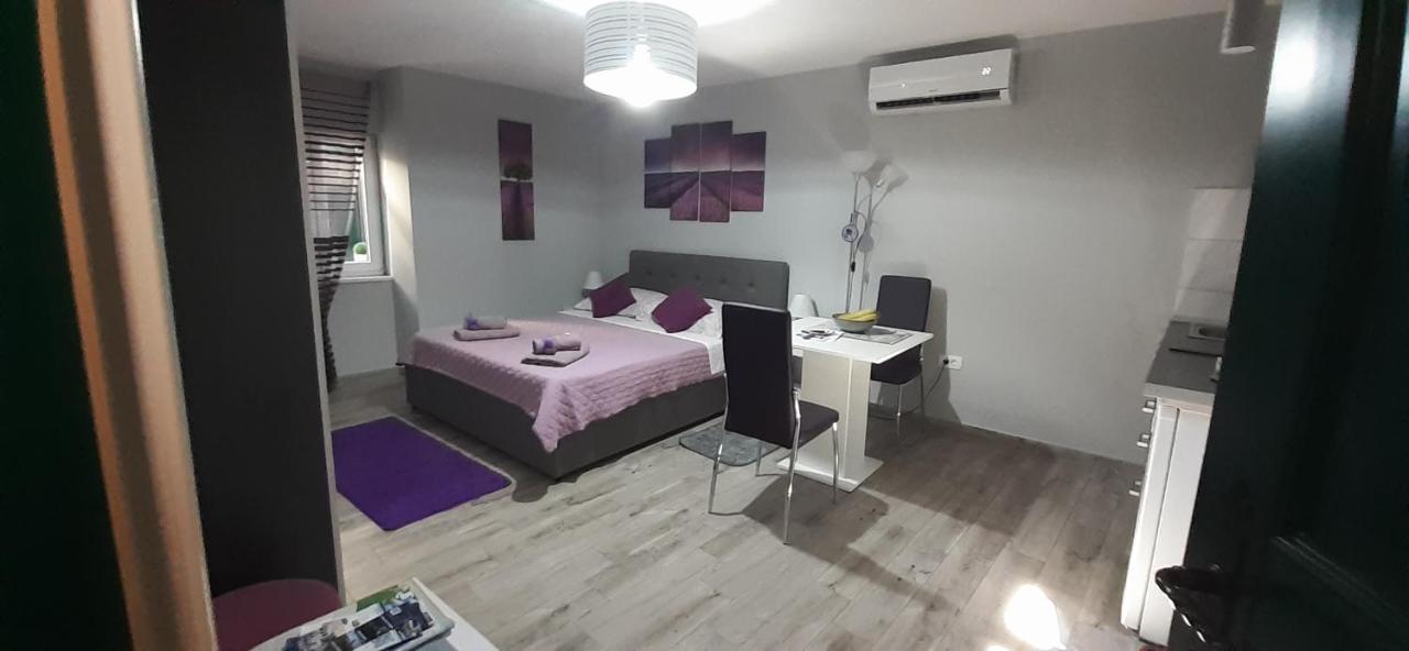 Elly Apartments Split Bagian luar foto