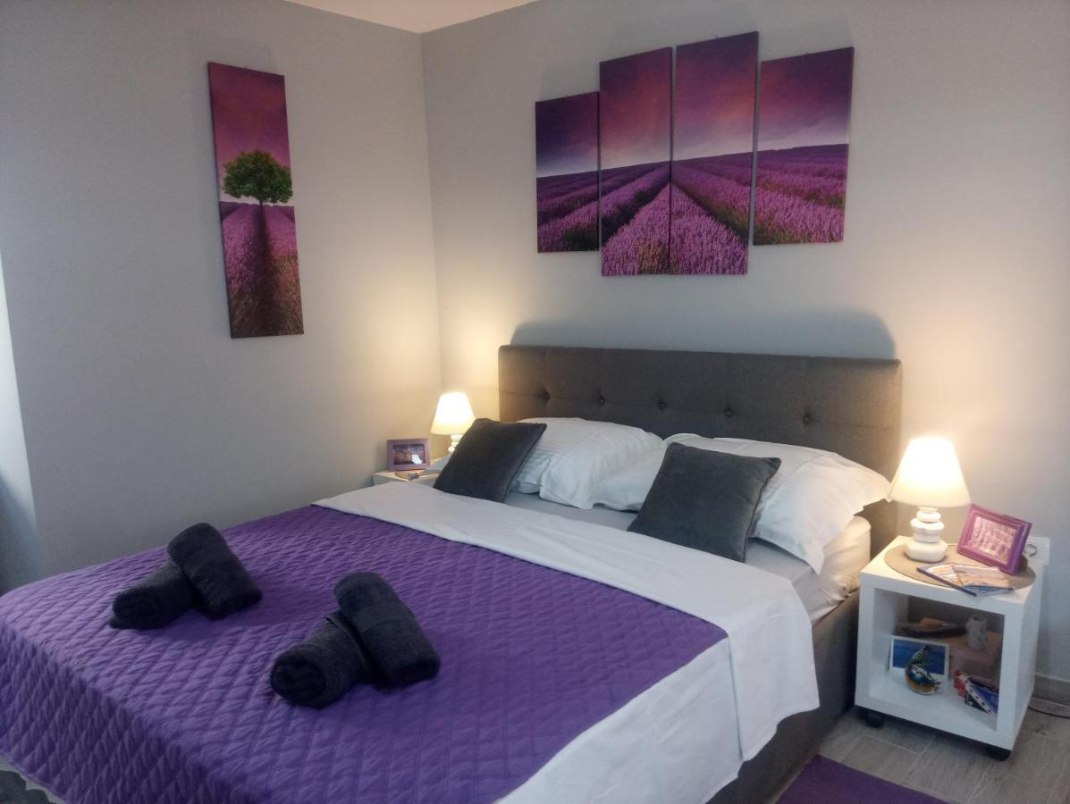 Elly Apartments Split Bagian luar foto