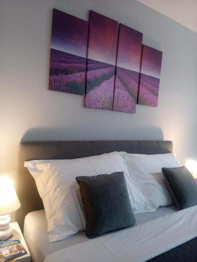 Elly Apartments Split Bagian luar foto